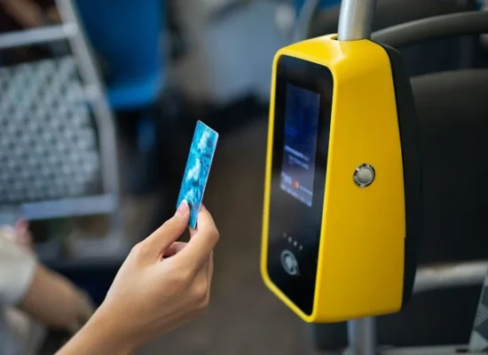 Transport inteligent în Moldova: ce schimbă biletele digitale și plățile rapide pentru logistică